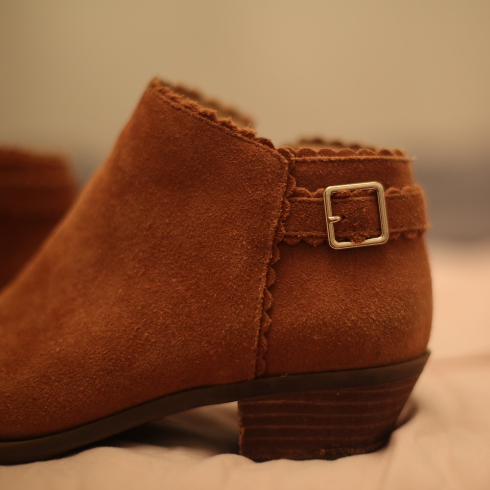crown and ivy booties